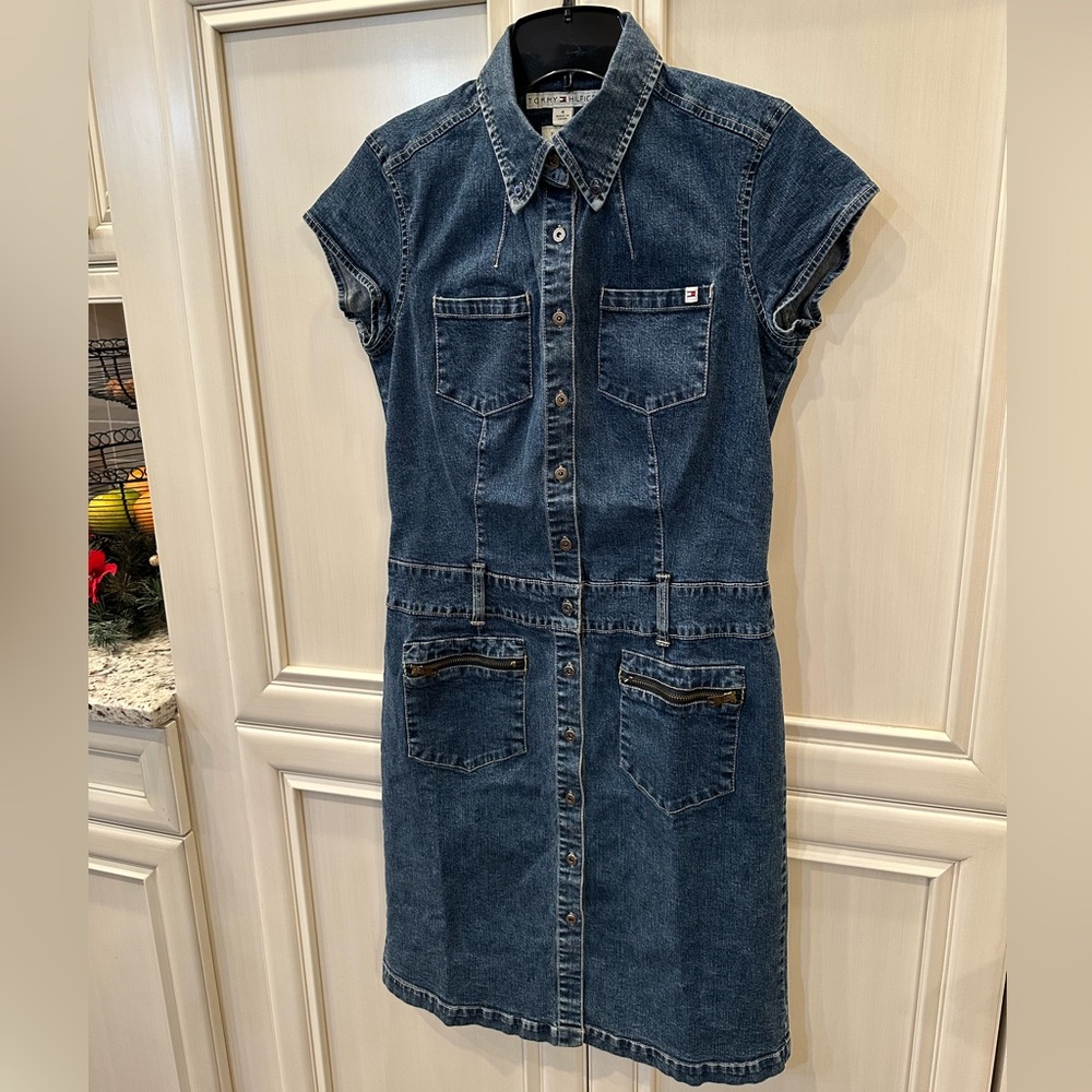 NWOT Tommy Hilfiger Women Blue Denim Dress, size 4